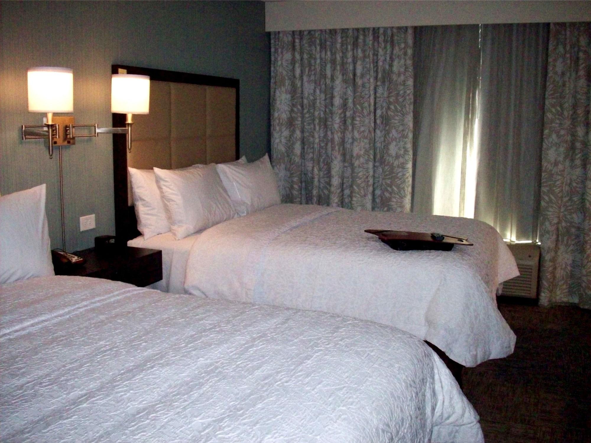 Hampton Inn- Suffolk Eksteriør bilde