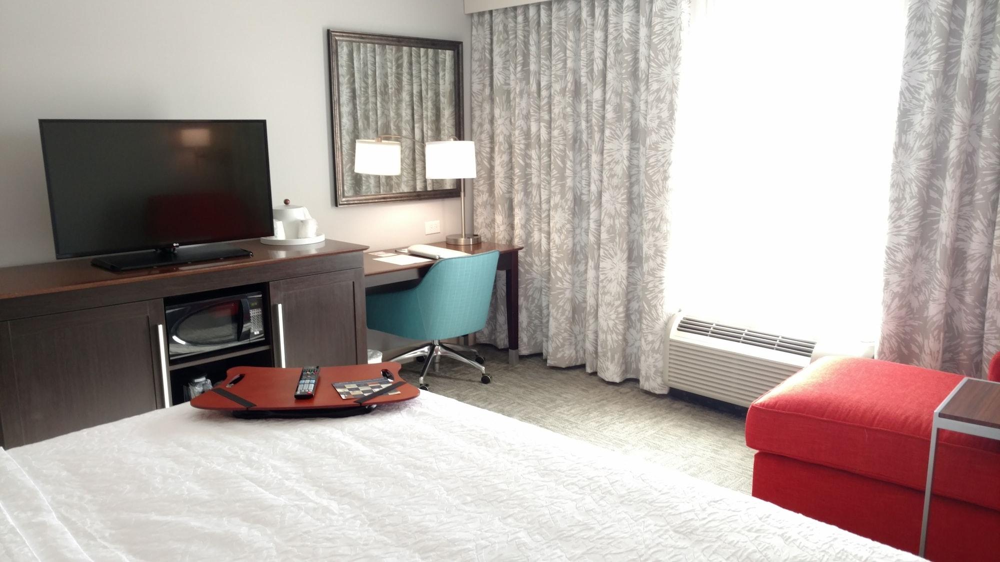 Hampton Inn- Suffolk Eksteriør bilde