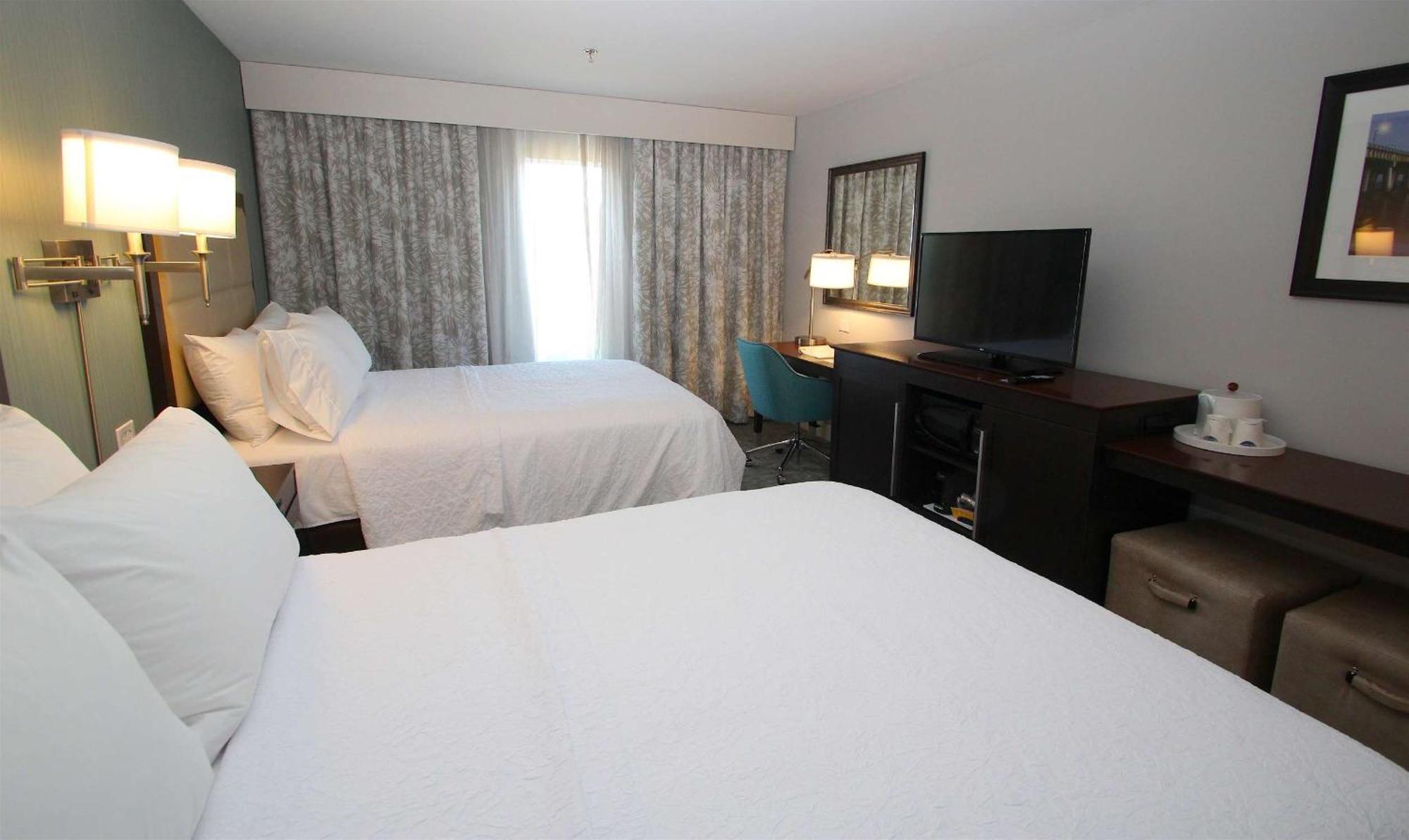Hampton Inn- Suffolk Eksteriør bilde