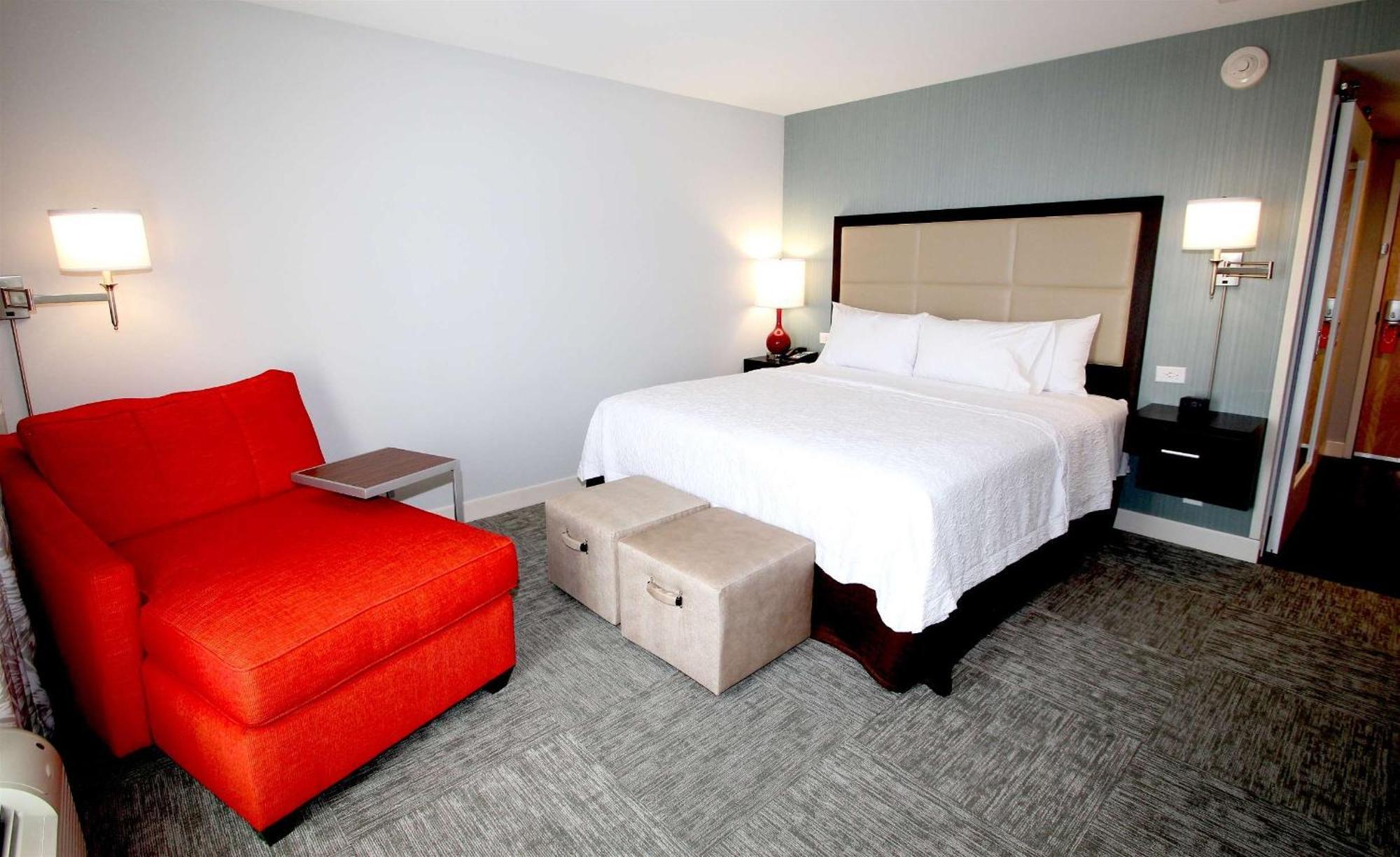 Hampton Inn- Suffolk Eksteriør bilde