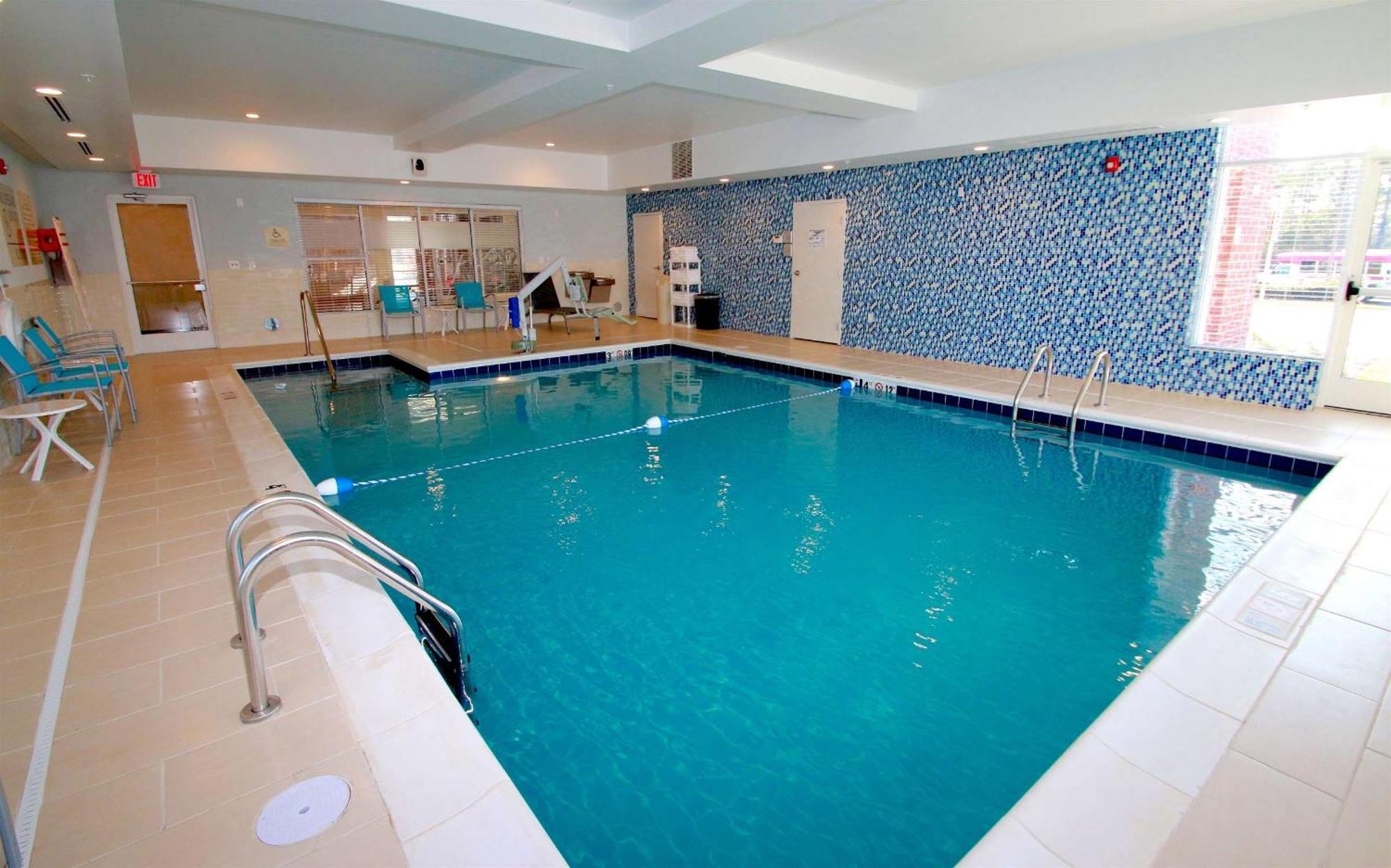 Hampton Inn- Suffolk Eksteriør bilde