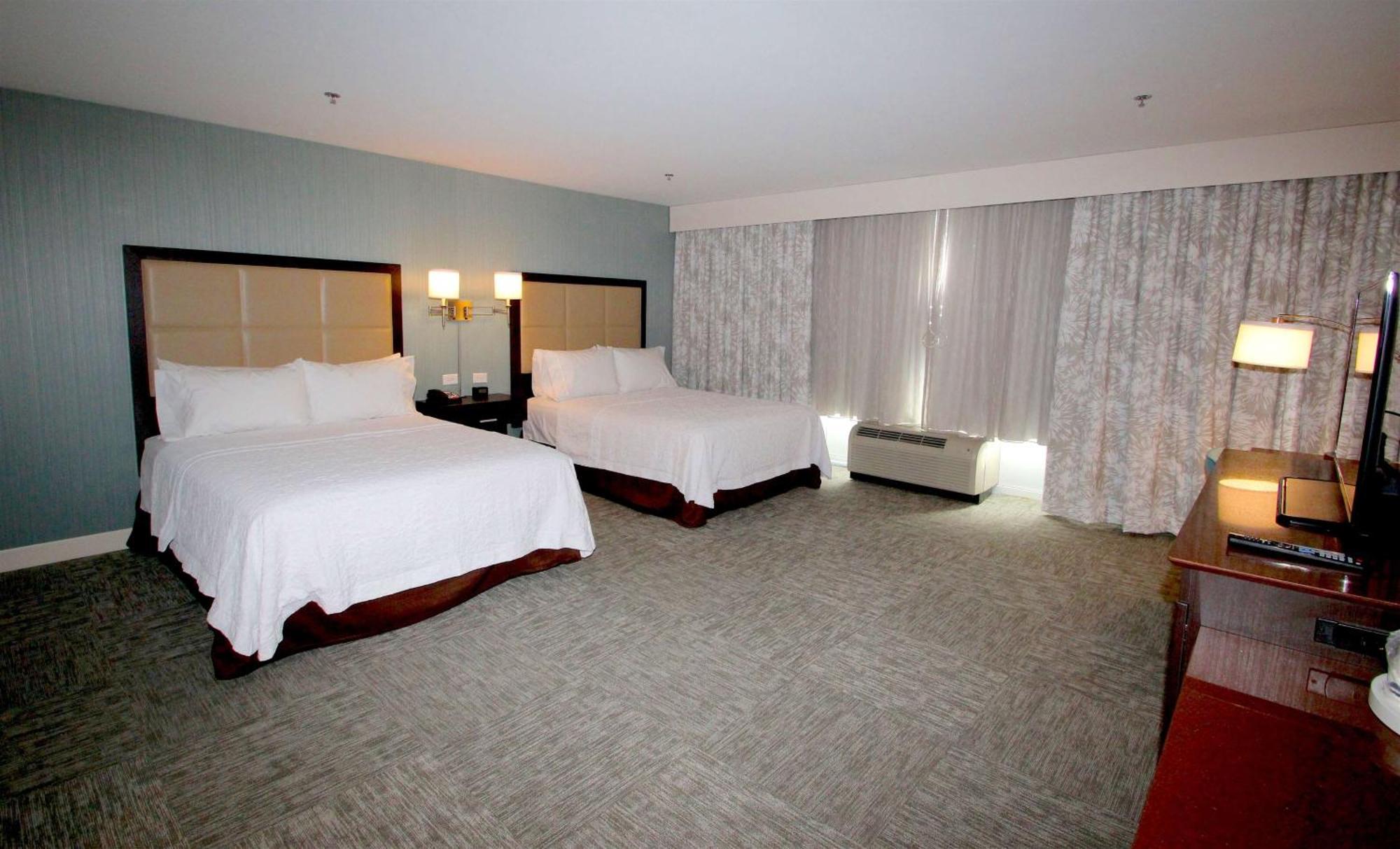 Hampton Inn- Suffolk Eksteriør bilde