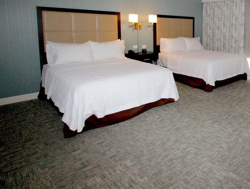 Hampton Inn- Suffolk Eksteriør bilde